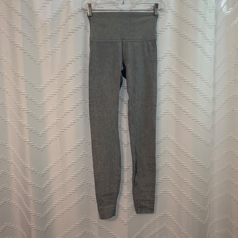 Lululemon Align High Rise Pant 28 Diamond Dye Light Sage Medium Olive Size 2 - Picture 1 of 5